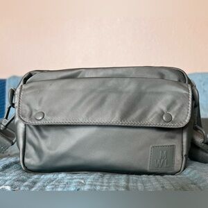 Madewell (Re)Sourced Vinyl Transport Camera Bag